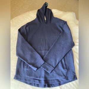 Mens quilted hoodie sweatshirt size Medium.